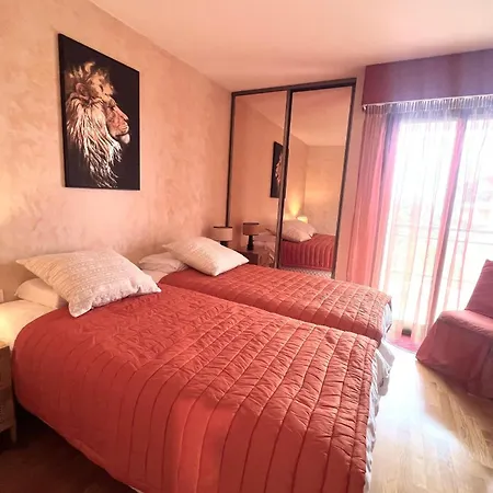 Les Pins 4 People Pool Garage * Juan-les-Pins